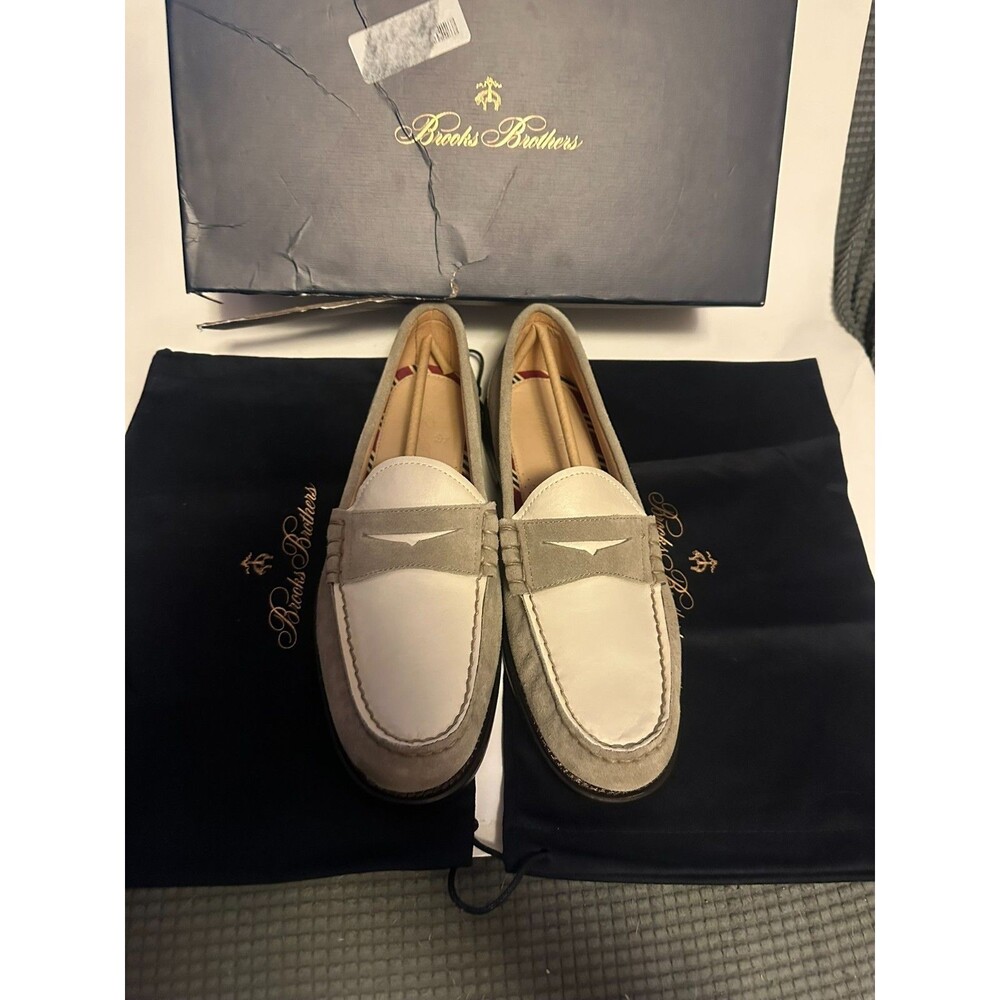 New In Box Brooks Brothers Men’s Campus 252 Penny Loafer Size 8.5 Taupe